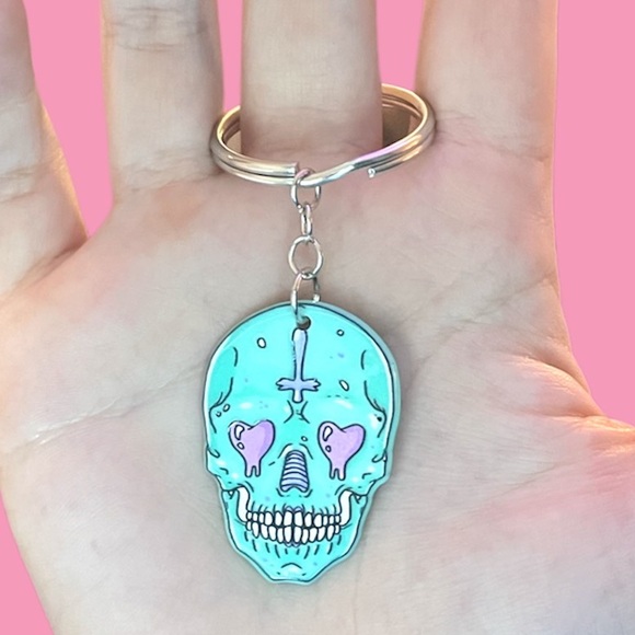 Pastel Goth Skull Keychain - Picture 1 of 3